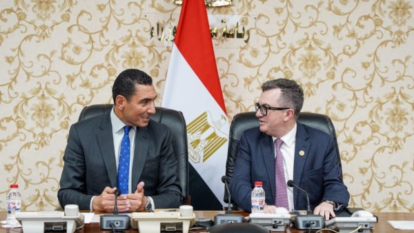 وزيرا التخطيط والشباب والرياضة