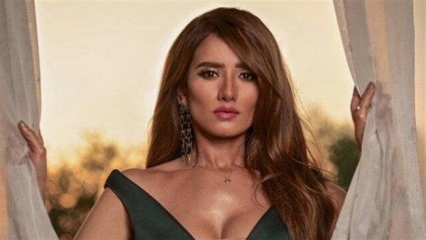  واقعة كلب نجلي زينة داخل كمبوند بالشيخ زايد