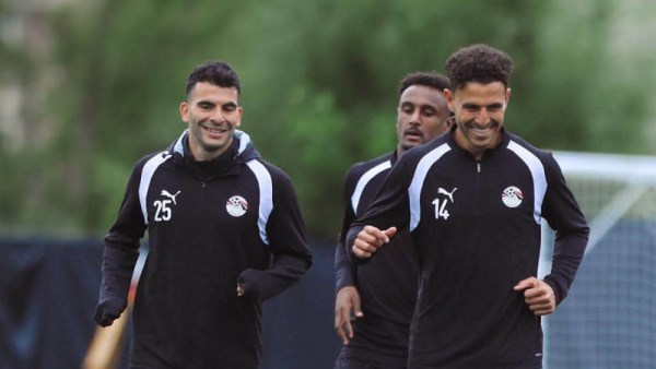 حمدي فتحي في تدريبات المنتخب 