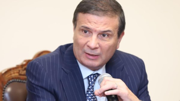 وزير الزراعة