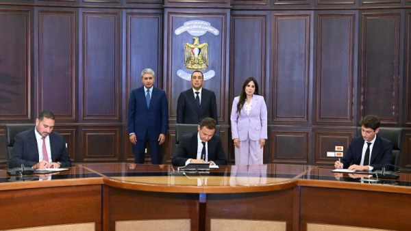 رئيس الوزراء ودعم السياحة