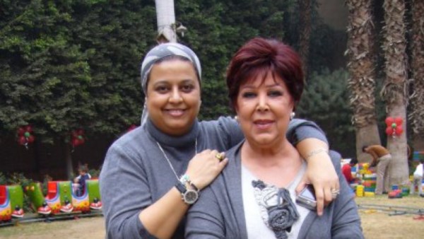 رجاء الجداوى وابنتها 
