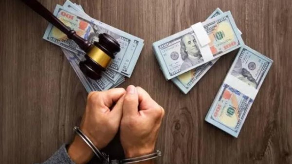 الداخلية تضبط قضايا إتجار بالعملات الأجنبية بقيمة 5 ملايين جنيه