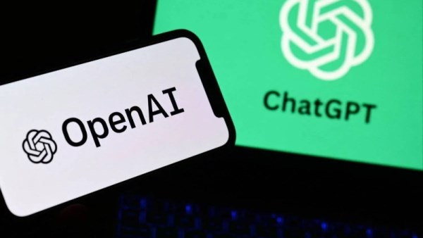 تفاصيل أول جهاز ذكاء اصطناعي من OpenAI 