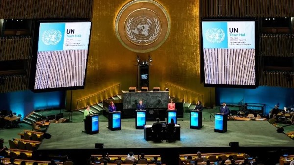المرشحون الستة لقيادة الأمم المتحدة
