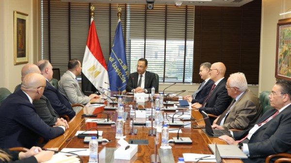   وزير الاتصالات 