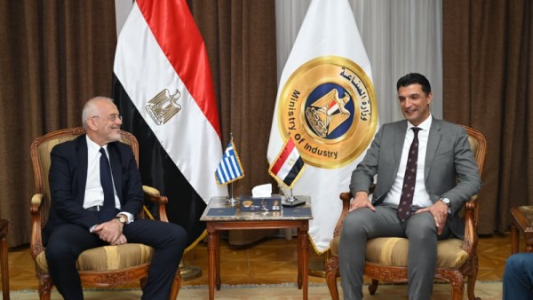 وزير الصناعة