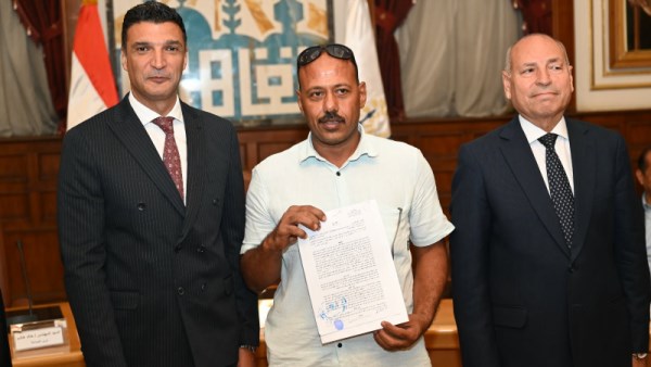 وزير الصناعة مع محافظ القاهرة