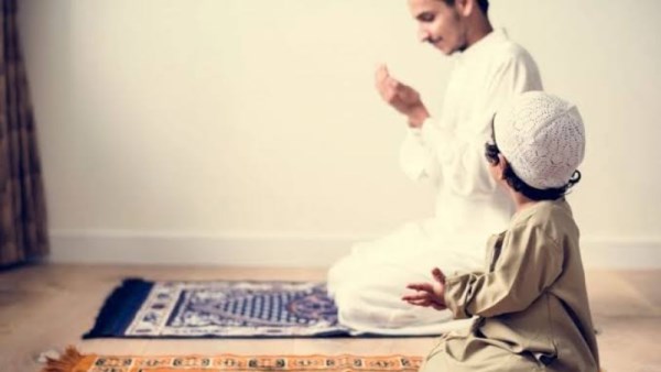 تعليم الأطفال الصلاة