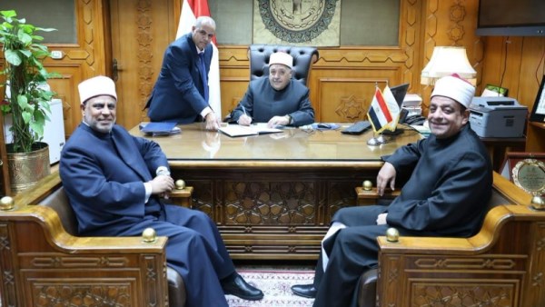الشيخ ايمن عبدالغني