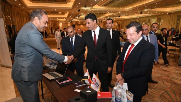 اللقاء